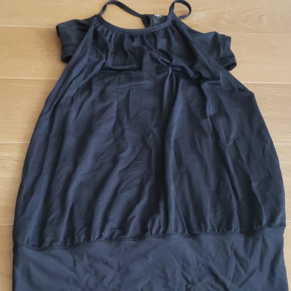 Lululemon top size 4